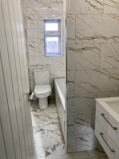 2 bedroom flat to rent, Lordship Lane, London SE22