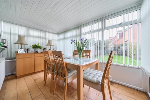 undefined, Downs Close, Headcorn