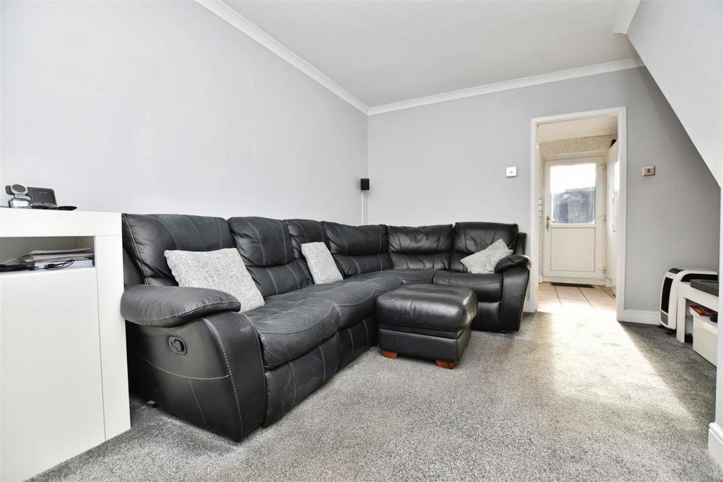 Lounge b