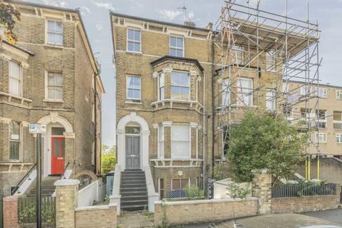1 bedroom flat to rent, Gauden Road, London SW4