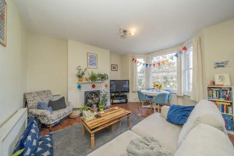 1 bedroom flat to rent, Gauden Road, London SW4