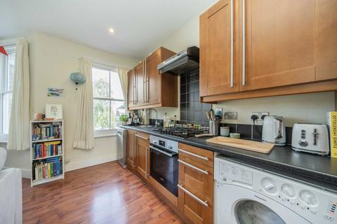 1 bedroom flat to rent, Gauden Road, London SW4