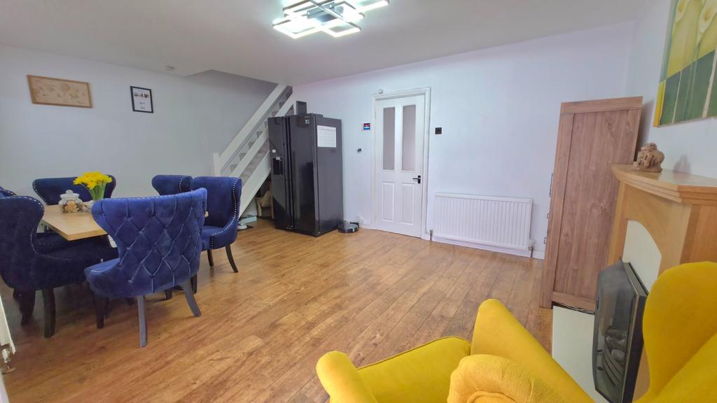 Lounge Dining Room