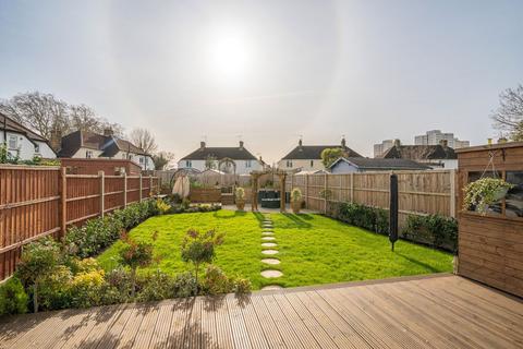 3 bedroom terraced house for sale, Woodstock Avenue, Old Isleworth TW7
