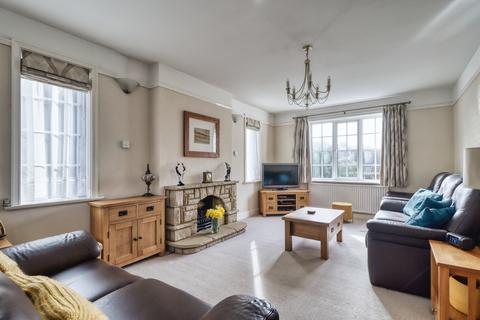 4 bedroom detached house for sale, West Wycombe Road, Buckinghamshire HP12