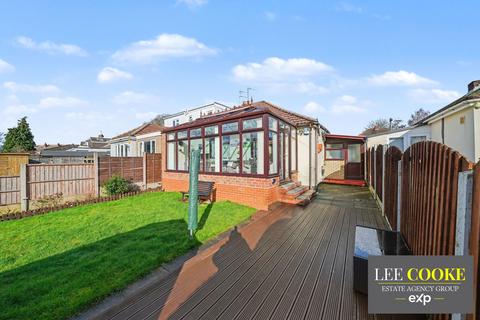 2 bedroom semi-detached bungalow for sale, Stubby Lane, Wolverhampton WV11