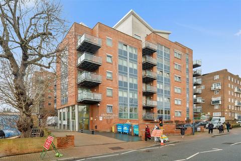 1 bedroom flat for sale, Donnington Road, London NW10
