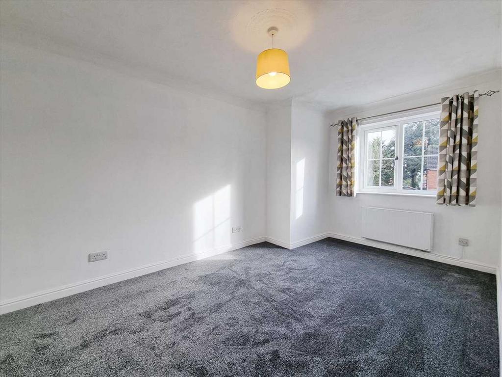 Bedroom 1: