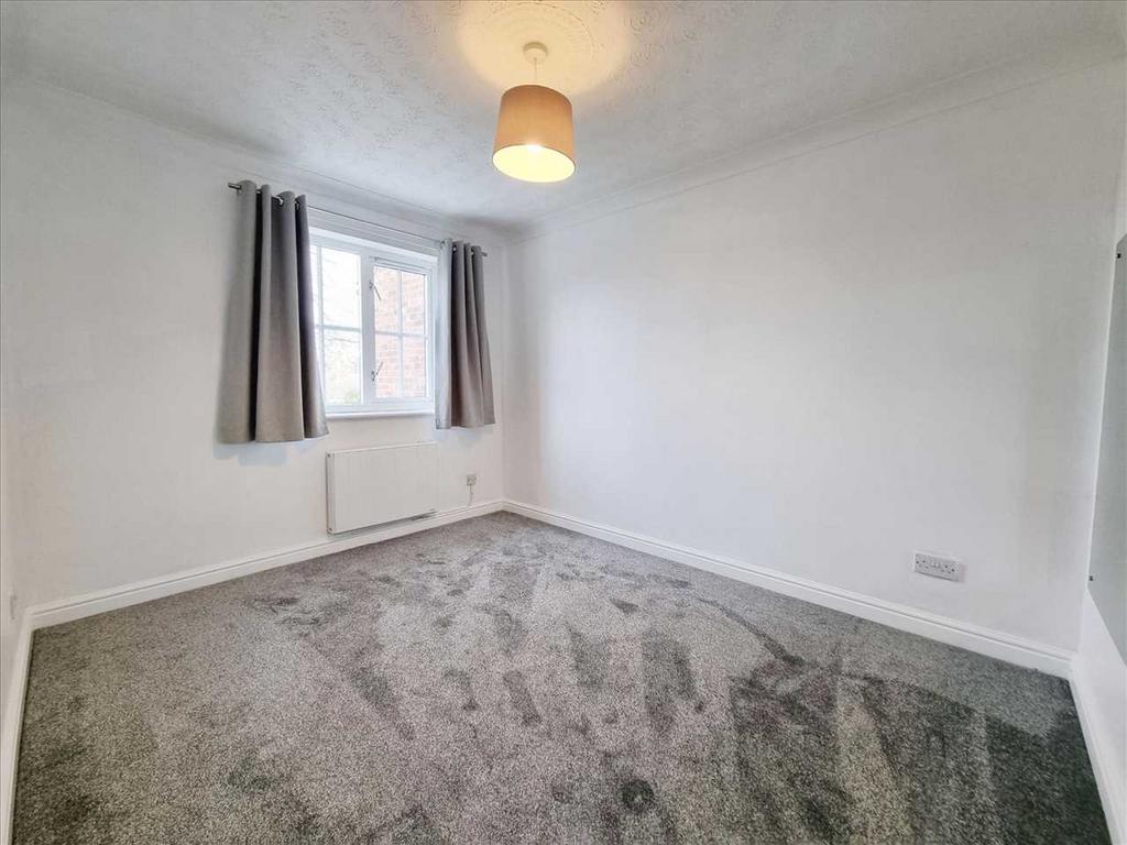 Bedroom 2: