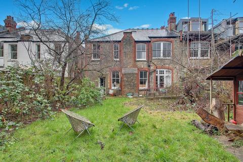 4 bedroom house for sale, Queens Avenue, Muswell Hill