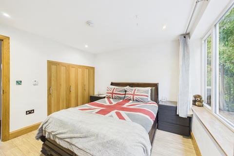 2 bedroom maisonette to rent, Marlow SL7