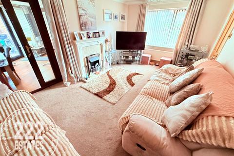 4 bedroom detached house for sale, Aviemore Drive, Fearnhead, Warrington