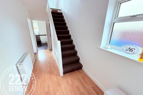 3 bedroom end of terrace house for sale, Marshall Avenue