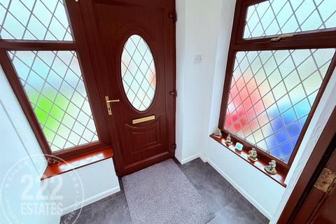 4 bedroom semi-detached house for sale, Shoreham Drive Penketh