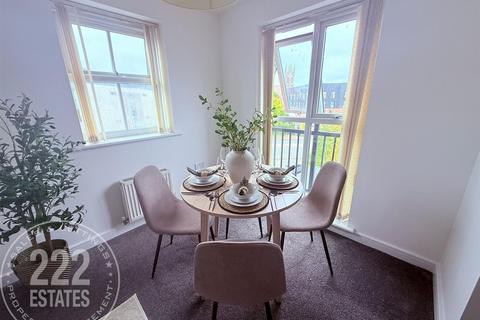 2 bedroom apartment for sale, Holywell Drive, Warrington