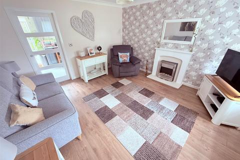 3 bedroom end of terrace house for sale, Mildenhall Close, Great Sankey, Warrington