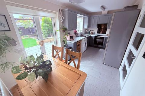 3 bedroom end of terrace house for sale, Mildenhall Close, Great Sankey, Warrington