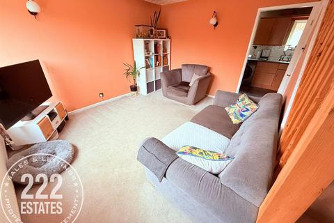 2 bedroom terraced house for sale, Dove Close, Birchwood, Warrington