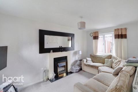 3 bedroom terraced house for sale, Harlaxton Walk, St Anns