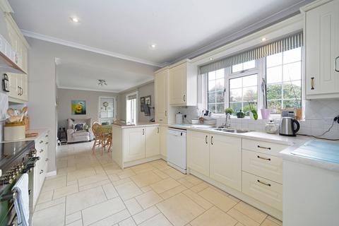 4 bedroom detached house for sale, Church Street, Rudgwick, RH12