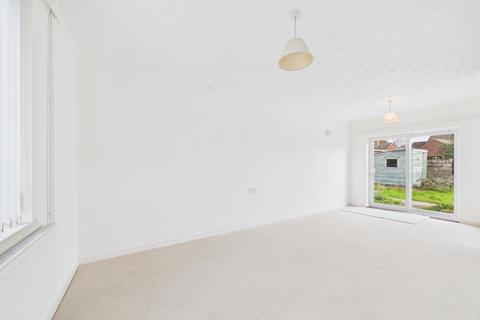 3 bedroom bungalow for sale, Rivermead Close, Gloucester, Gloucestershire, GL2