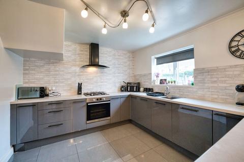 3 bedroom semi-detached house for sale, Titian Avenue, Whiteleas