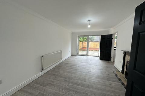 3 bedroom terraced house for sale, Yewtree Avenue, Preston PR2