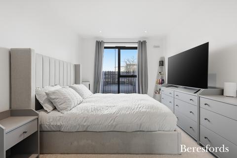 undefined, Moreton Bay Apartments, 82 Southend Arterial Road, RM2