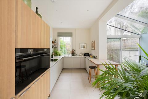 3 bedroom flat for sale, Clifton Gardens, Little Venice W9
