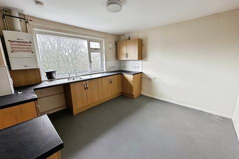 2 bedroom flat for sale, Ffordd-Y-Goedwig, Pyle, Bridgend, CF33