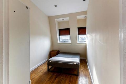 3 bedroom flat to rent, Hendre Road, London SE1