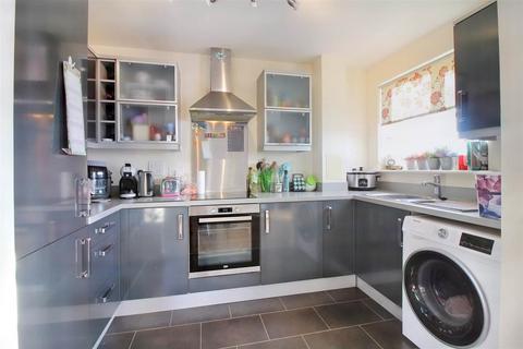2 bedroom apartment for sale, Viridian Square, Aylesbury