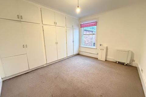 3 bedroom flat to rent, Exeter Road, Exmouth EX8