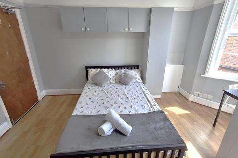 undefined, Oaklands, Bournemouth, BH3