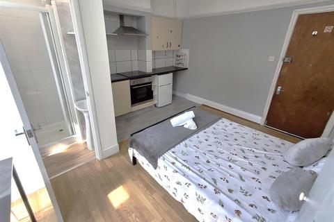 undefined, Oaklands, Bournemouth, BH3