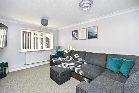 2 bedroom semi-detached house for sale, Hodcombe Close, Eastbourne
