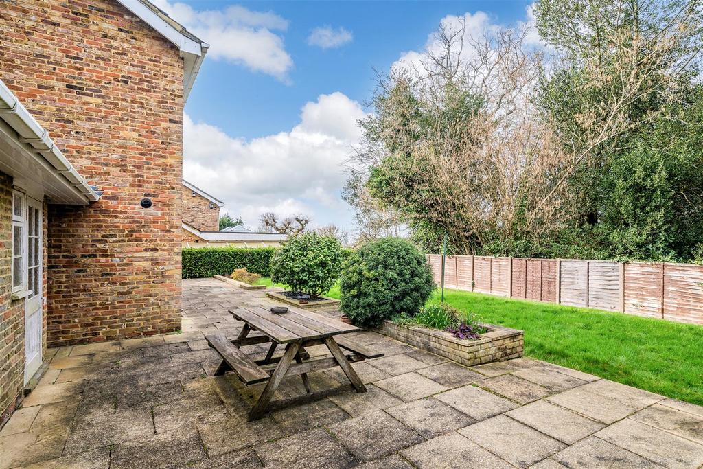 MILLSTEAD CLOSE, 11 (1).jpg