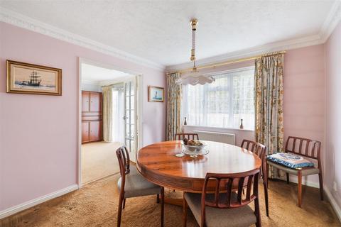 4 bedroom detached house for sale, Milstead Close, Tadworth