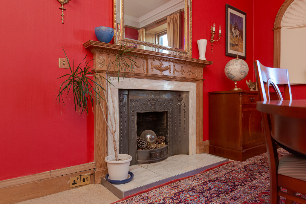 Fireplace - 1/3 Clarendon Crescent