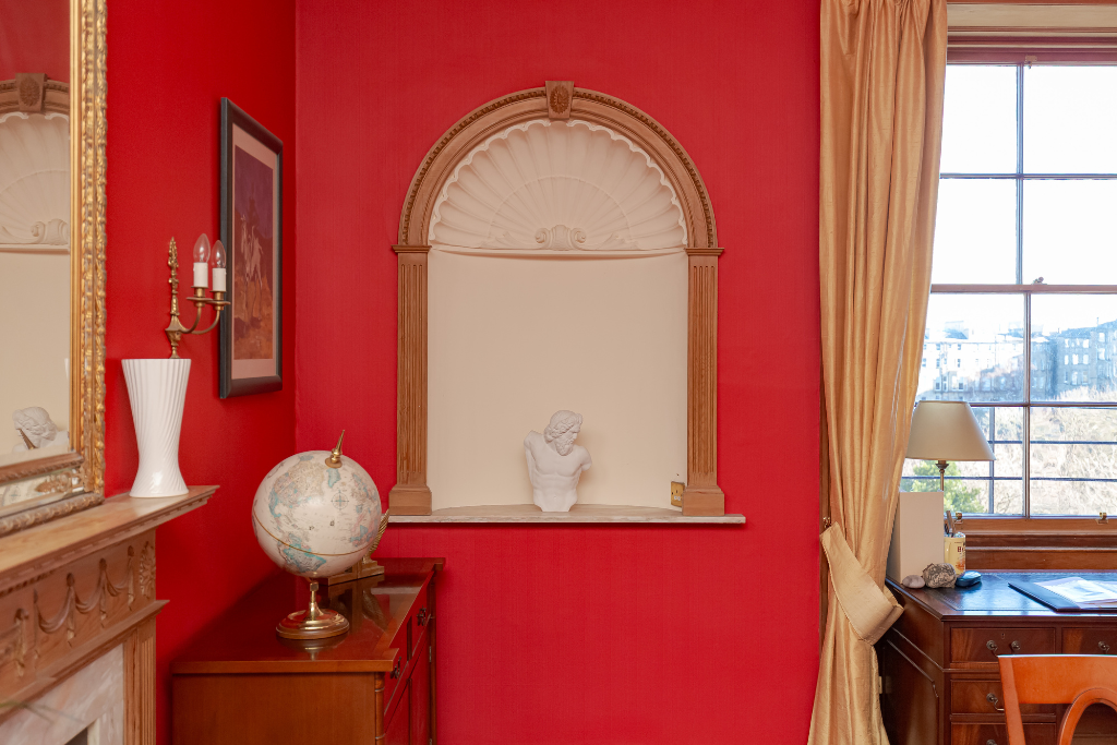 Alcove - 1/3 Clarendon Crescent