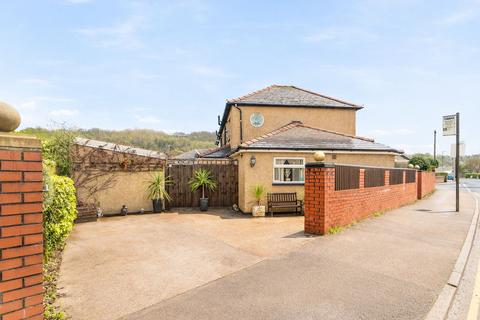 3 bedroom semi-detached house for sale, Newport Road, Risca, NP11