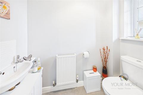 3 bedroom end of terrace house for sale, Yaffle Crescent, Kettering NN14