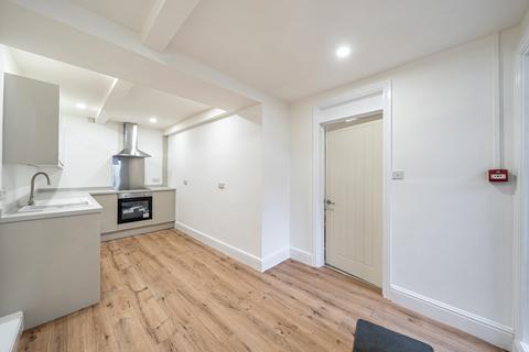2 bedroom apartment for sale, St. Georges Square, Gloucestershire GL50