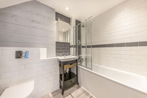 1 bedroom flat for sale, St Luke's Avenue, London SW4