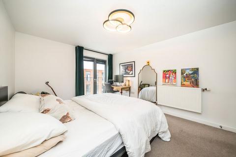 2 bedroom flat for sale, Akerman Road, London SW9