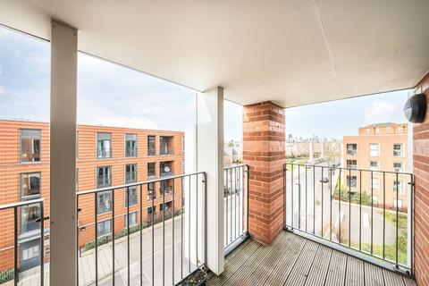 2 bedroom flat for sale, Akerman Road, London SW9