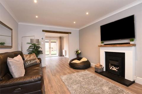 4 bedroom detached house for sale, Myrtle Close, Surrey GU18
