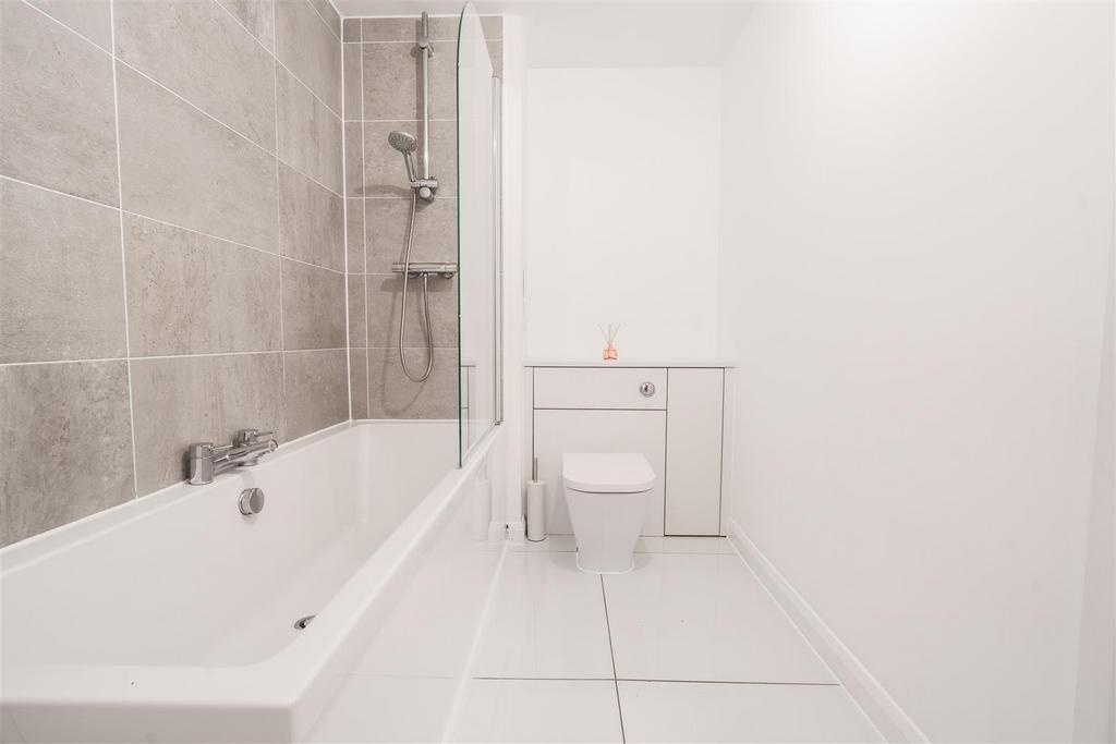 Bathroom.jpg