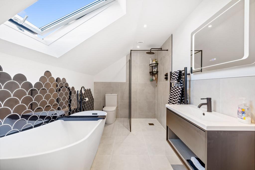 En-suite Bathroom