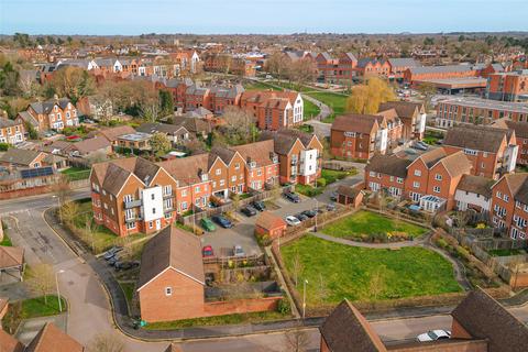 2 bedroom apartment for sale, Outfield Crescent, Berkshire RG40